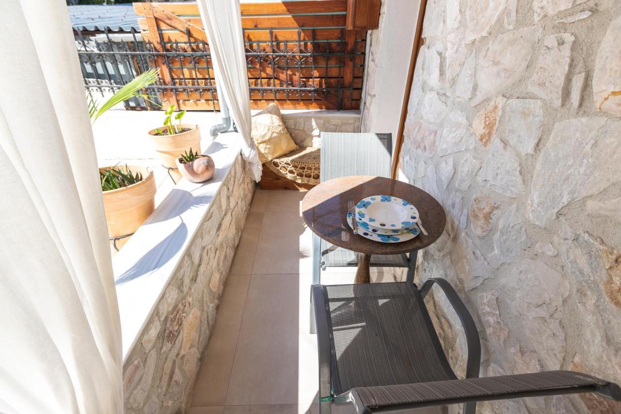 Nymphes House Pefkochori Villa Luaran gambar